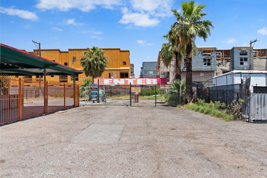 More Photos Of 1961 E Charleston Blvd, Las Vegas Carwash For Lease