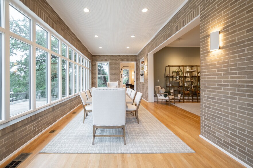 More Photos Of 904 San Antonio St, Austin Office For Lease