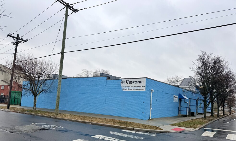 More Photos Of 924 N 8th St, Camden Distribution For Sale