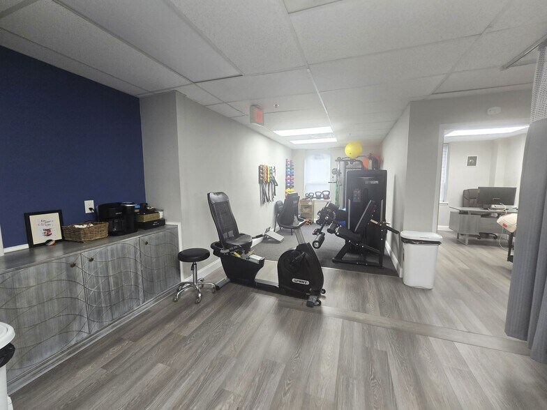 More Photos Of 881 Allwood Rd, Clifton Medical For Lease