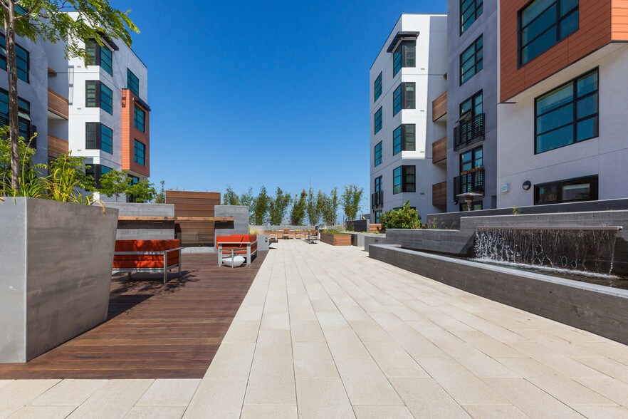 More Photos Of 1155 4th St, San Francisco Apartments For Lease