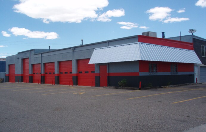 More Photos Of 101 Virginia St NE, Albuquerque Auto Repair For Sale