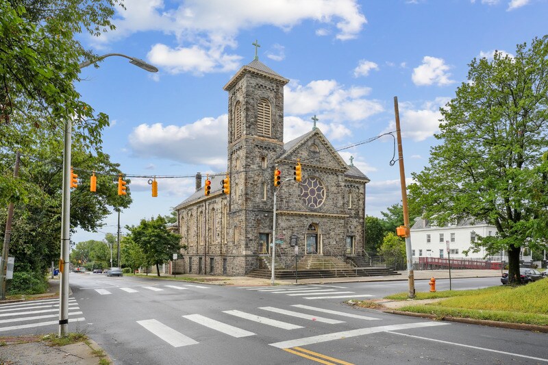 More Photos Of 3300 Clifton Ave, Baltimore Specialty For Sale