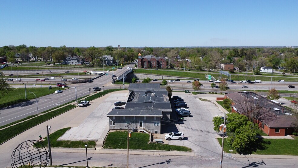 More Photos Of 945 19th St, Des Moines Medical For Sale