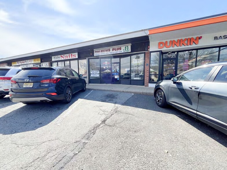 More Photos Of 886-926 Prospect St, Glen Rock Storefront For Lease