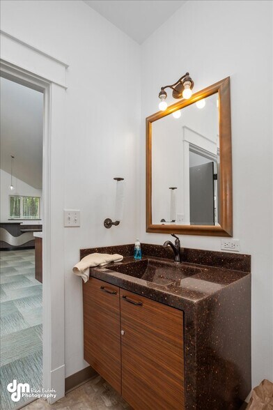 More Photos Of 740 Sylvan Rd, Wasilla Industrial For Sale