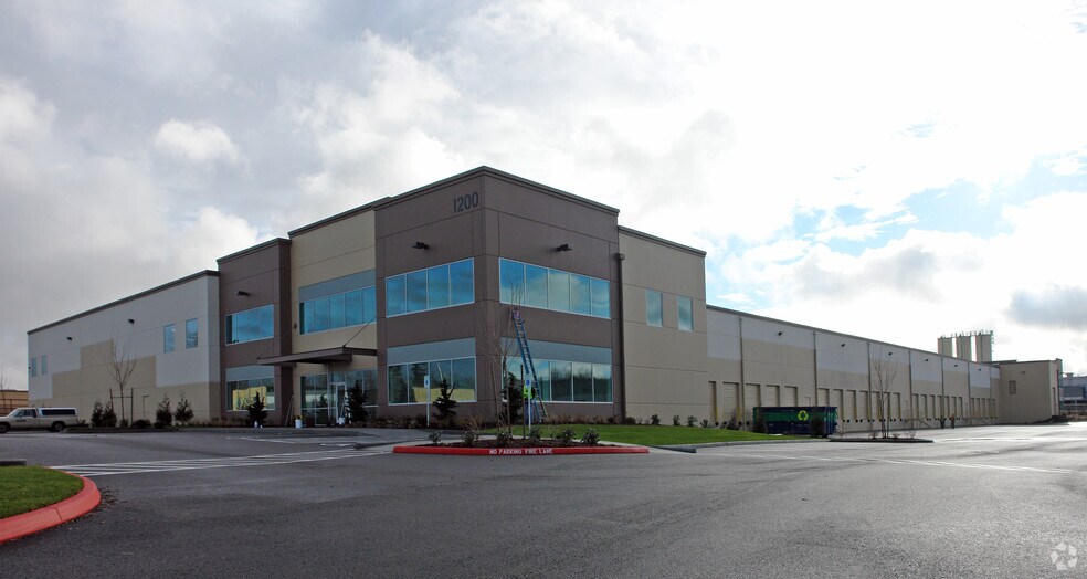 Primary Photo Of 1200 Industry St, Everett Manufacturing For Lease