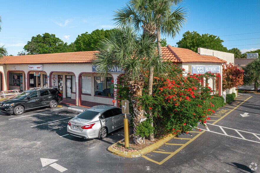 More Photos Of 2074-2130 N University Dr, Fort Lauderdale Unknown For Lease