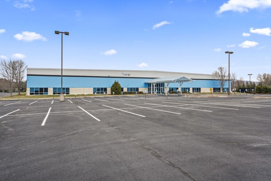 More Photos Of 978 Regional Park Rd, Lebanon Medical For Sale