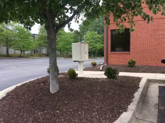 More Photos Of 50 Post Office Rd, Waldorf Medical For Sale