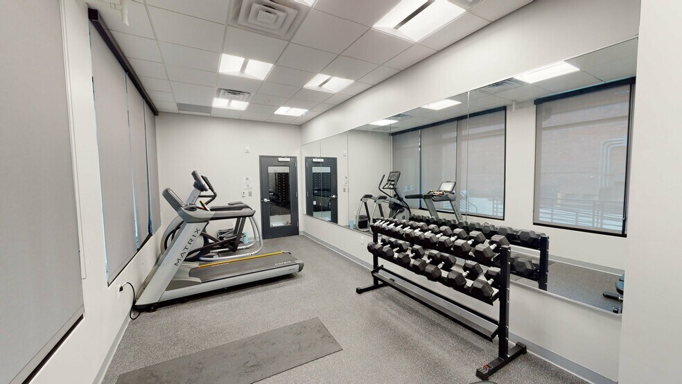 More Photos Of 2530 University Ave, Des Moines Apartments For Lease