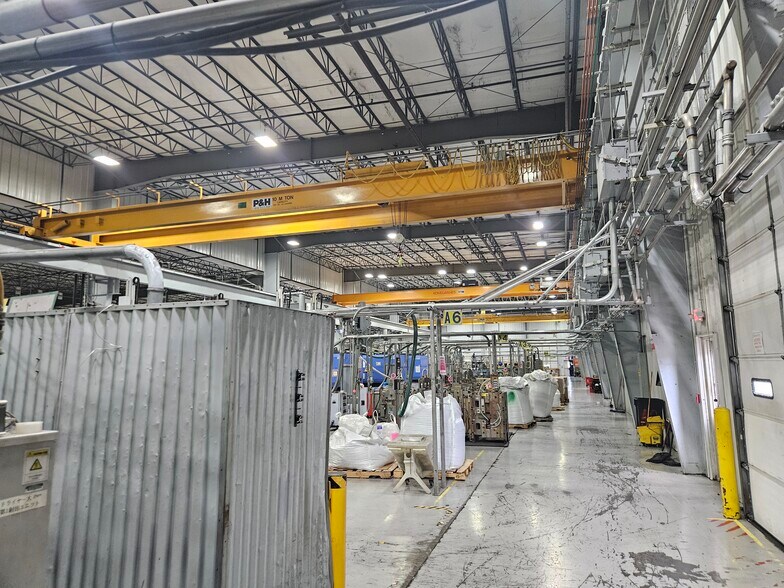 More Photos Of 100 Denso Rd, Osceola Manufacturing For Lease