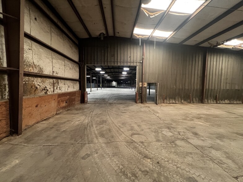 More Photos Of 1200 N 41st St, Bethany Industrial For Sale