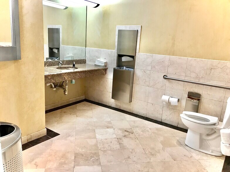 More Photos Of 480 S California Ave, Palo Alto Loft Creative Space For Lease