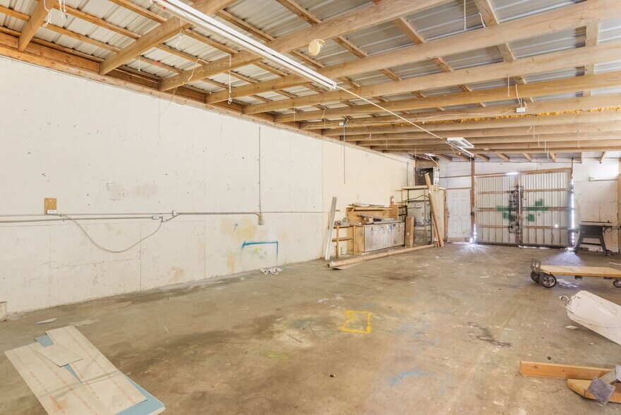More Photos Of 300 N Dixie Ave, Fruitland Park Self Storage For Sale