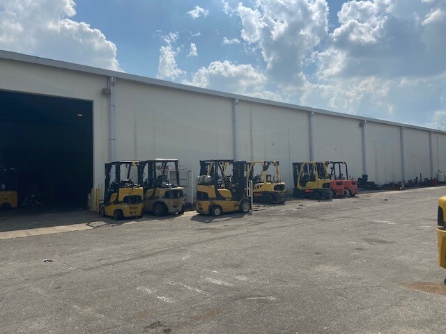 More Photos Of 4495 36th St, Orlando Warehouse For Lease