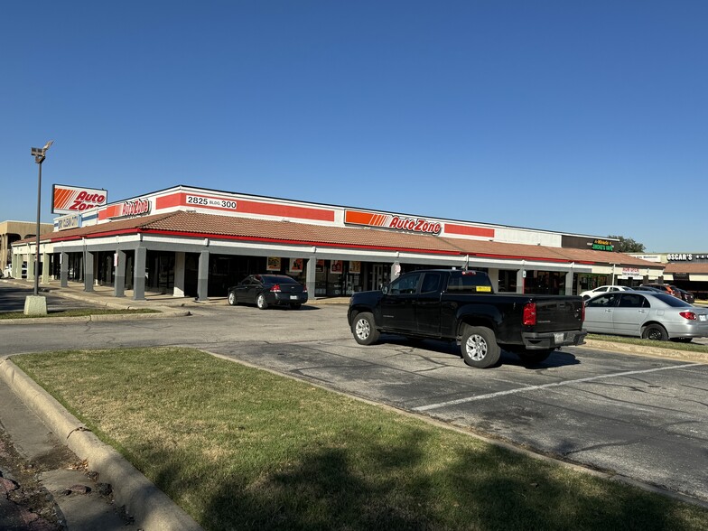 Primary Photo Of 2825 Valley View Ln, Farmers Branch Storefront For Sale