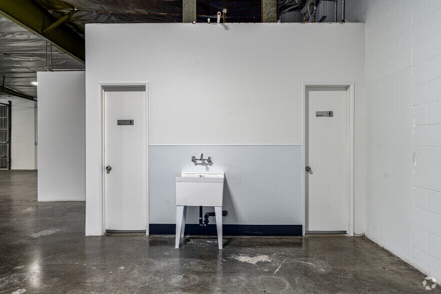 More Photos Of 12224 Garvey Ave, El Monte Unknown For Lease