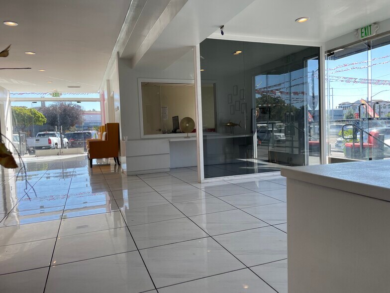 More Photos Of Unit B - 2828 Monterey Hwy, San Jose Land For Lease