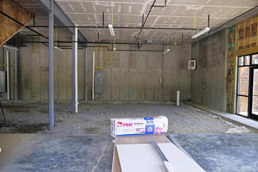More Photos Of 475 Blowing Rock Rd, Boone Office Residential For Lease