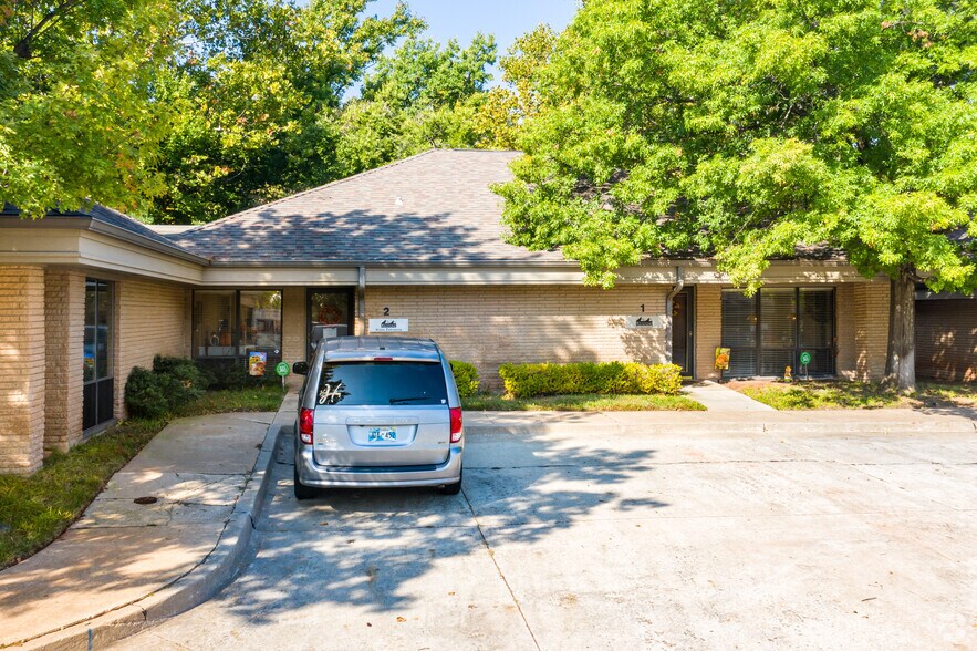 More Photos Of 2932 NW 122nd St, Oklahoma City Office For Sale