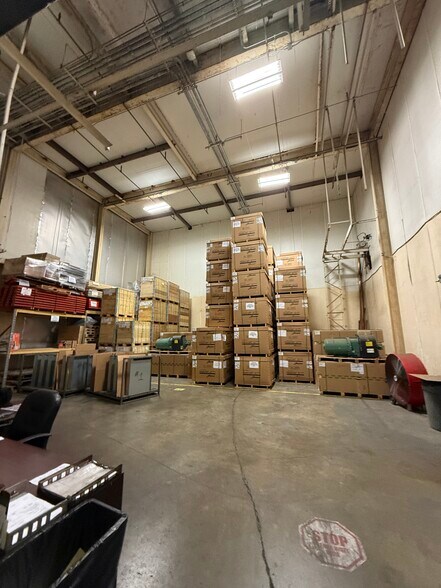 More Photos Of 9801 Airport Dr, Fort Wayne Refrigeration Cold Storage For Lease