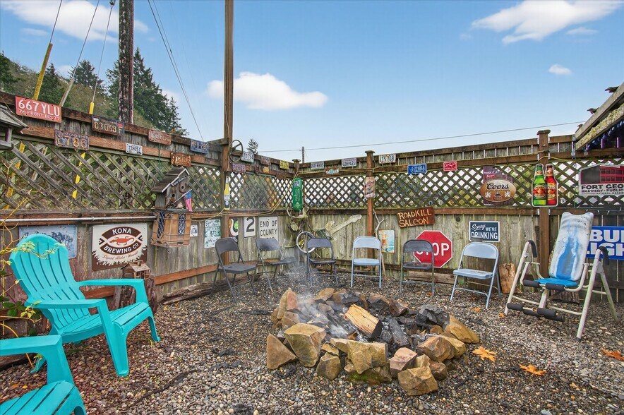 More Photos Of 8 Fairgrounds Rd, Skamokawa Restaurant For Sale