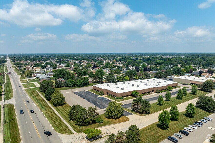 More Photos Of 41155 Technology Park Dr, Sterling Heights Industrial For Lease