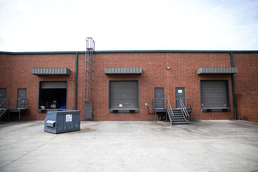 More Photos Of 5910 Shiloh Rd E, Alpharetta Light Distribution For Lease