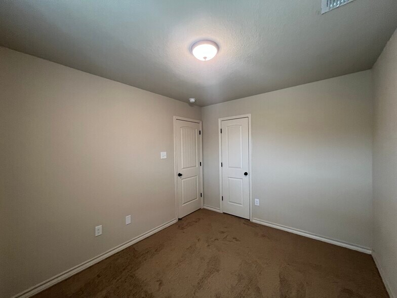 More Photos Of 6306 Luglio Ln, San Antonio Apartments For Sale