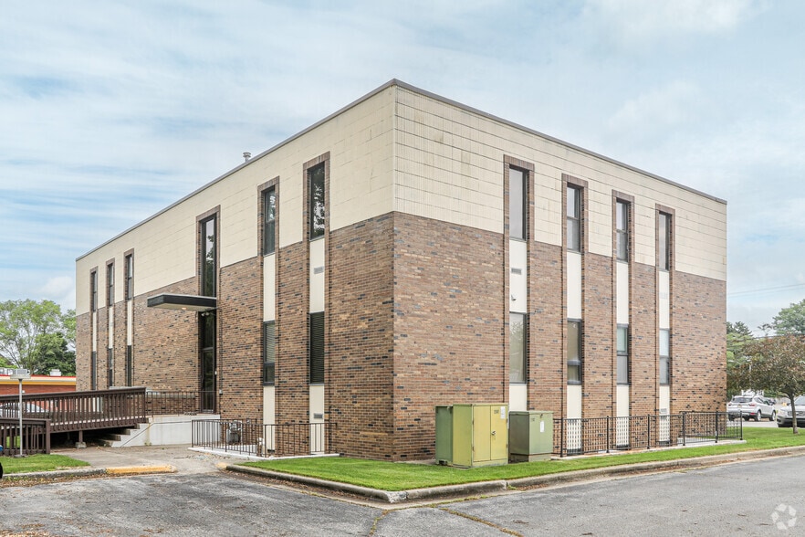 More Photos Of 4265 Grand Haven Rd, Muskegon Office For Lease