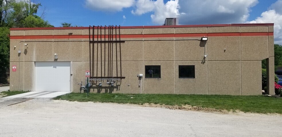 More Photos Of 9570-9588 Marion Rdg, Kansas City Warehouse For Lease