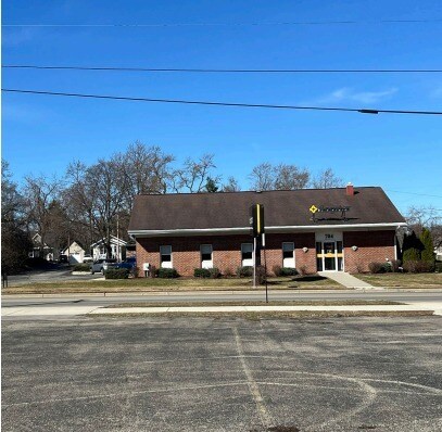 Primary Photo Of 704 S Brown St, Jackson Bank For Sale