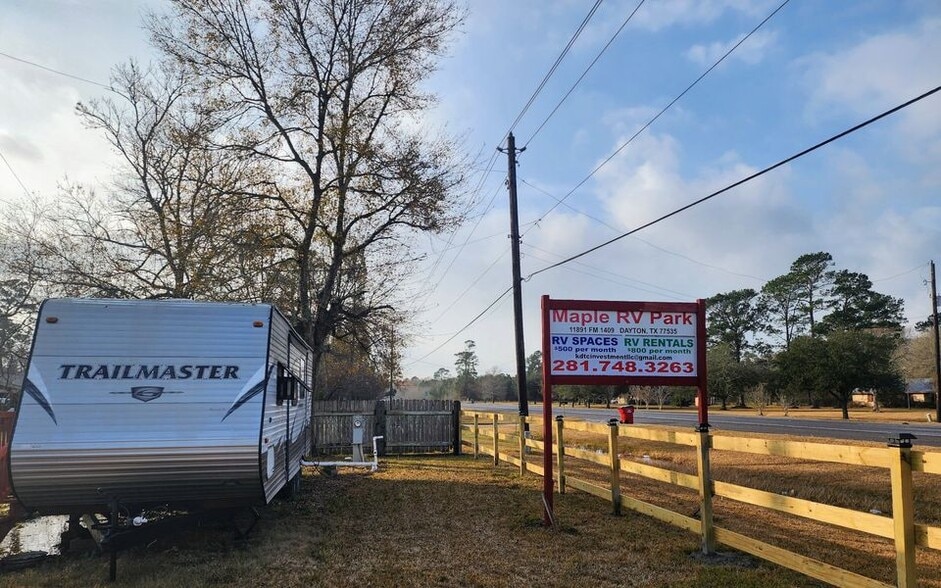 Primary Photo Of 11891 FM 1409, Dayton Manufactured Housing Mobile Home Park For Sale