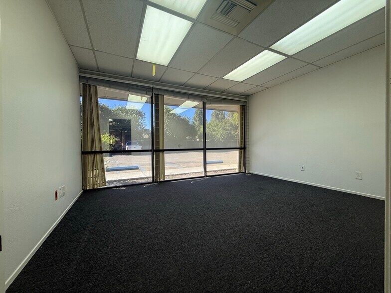 More Photos Of 5637 N Pershing Ave, Stockton Medical For Lease