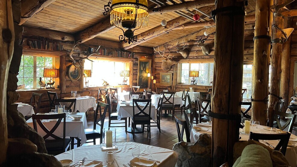 More Photos Of 419 Cold Canyon Rd, Calabasas Restaurant For Sale