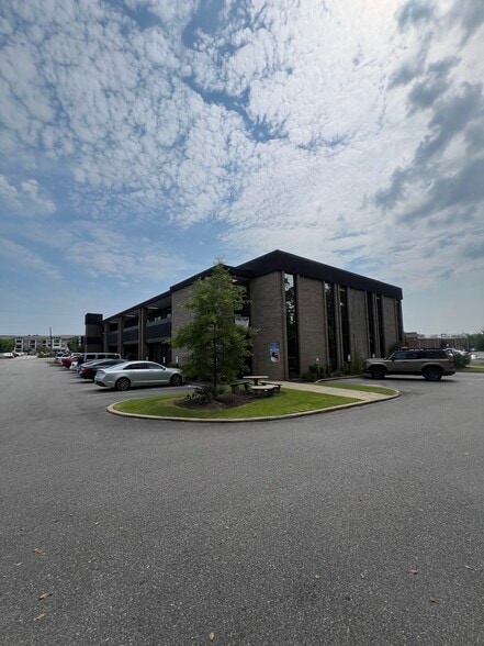 More Photos Of 4700 Forest Dr, Columbia Medical For Lease
