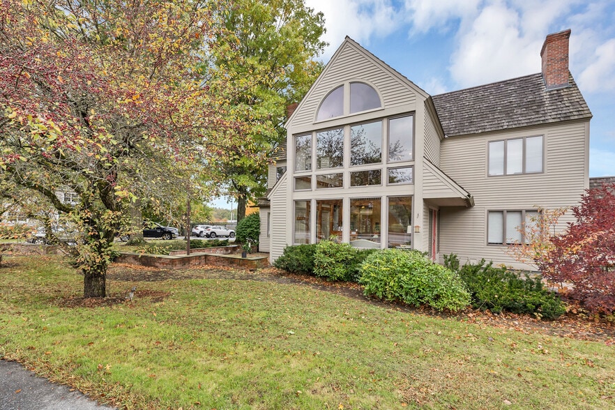 More Photos Of 68 Lyme Rd, Hanover Office Residential For Sale