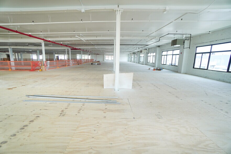 More Photos Of 845 E 136th St, Bronx Warehouse For Sale