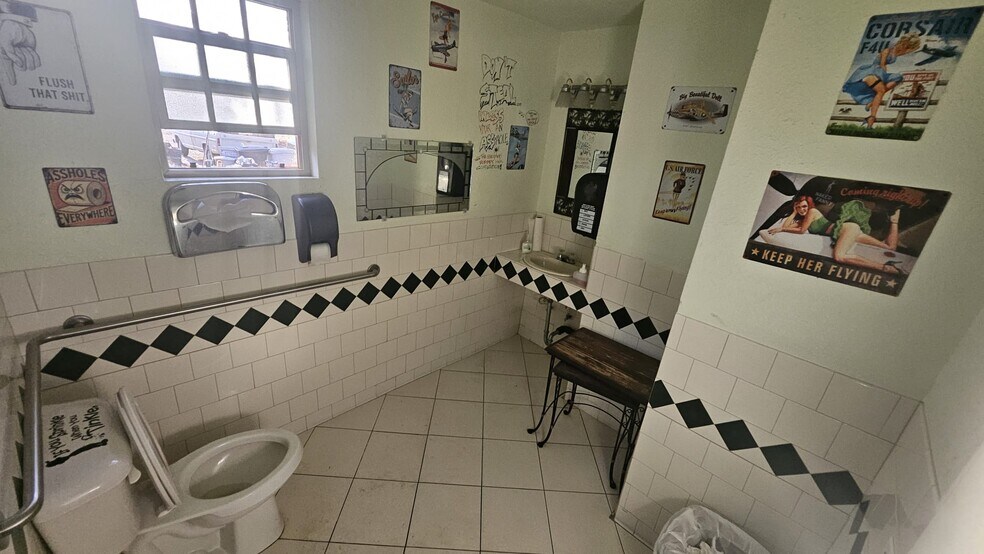 More Photos Of 3700 Lake Isabella Blvd, Bodfish Restaurant For Sale