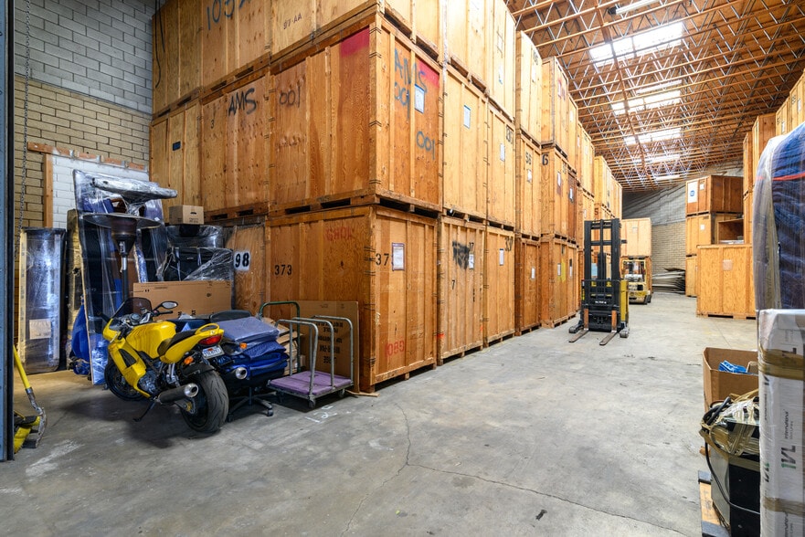 More Photos Of 1801 Sunkist Cir, Oxnard Warehouse For Sale