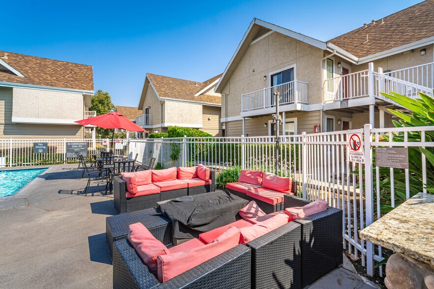 More Photos Of 1530 Howe Ave, Sacramento Hotel For Sale