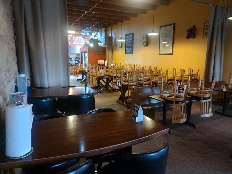 More Photos Of 1015 Tower Ave, Superior Restaurant For Lease