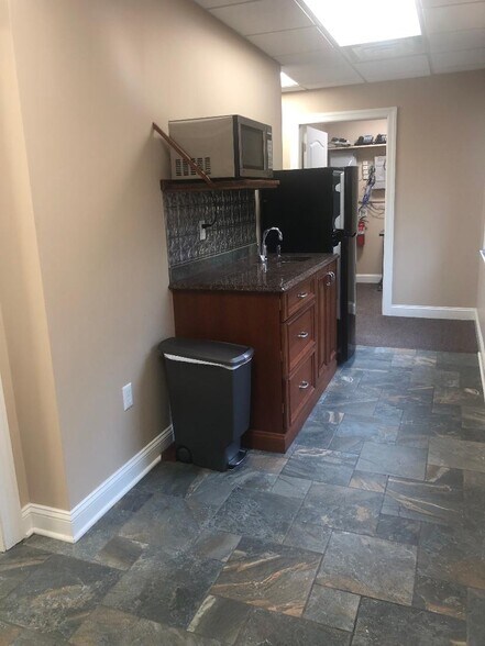 More Photos Of 175 Fairfield Ave, West Caldwell Medical For Lease