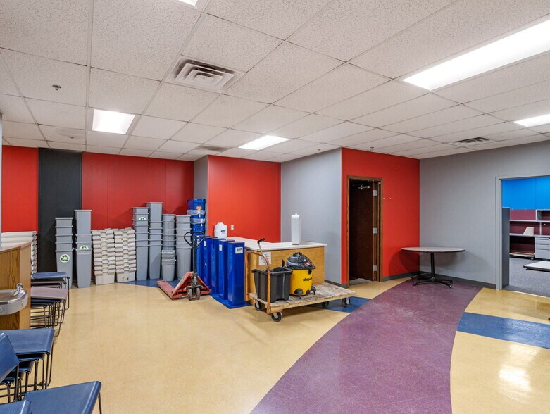 More Photos Of 1228 E Orman Ave, Pueblo Office For Sale