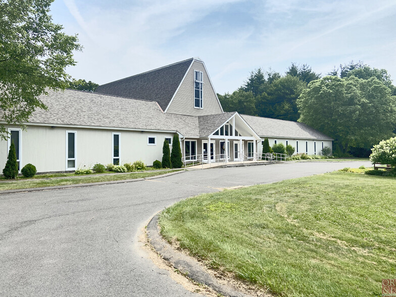 Primary Photo Of 7 Wescott Rd, Simsbury Religious Facility For Sale