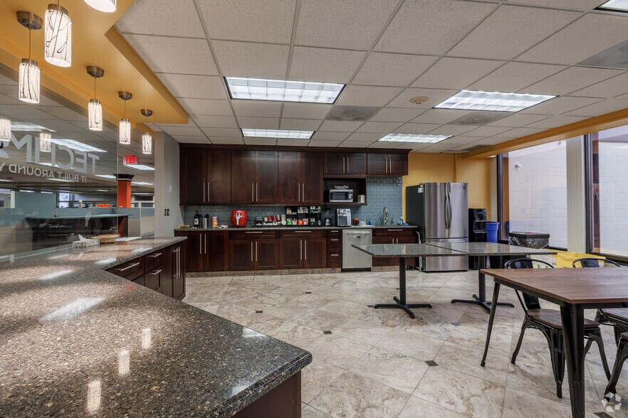 More Photos Of 111 Grant Ave, Endicott Office For Sale