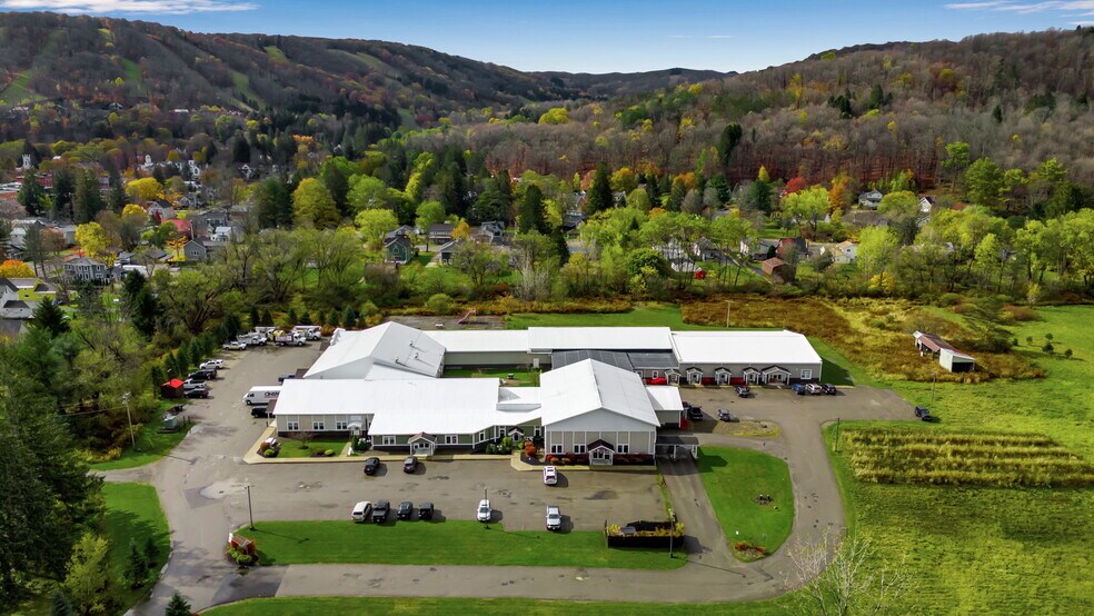 More Photos Of 2-85 Bristol Ln, Ellicottville General Retail For Lease