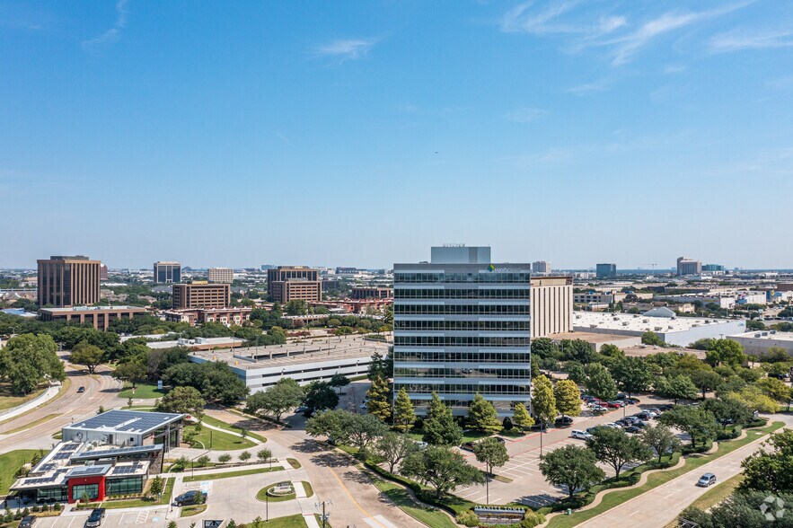 More Photos Of 4055 Valley View Ln, Farmers Branch Office For Sale