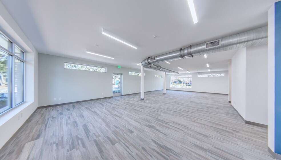 More Photos Of 1090 NW 8th Ave, Gainesville Office For Lease